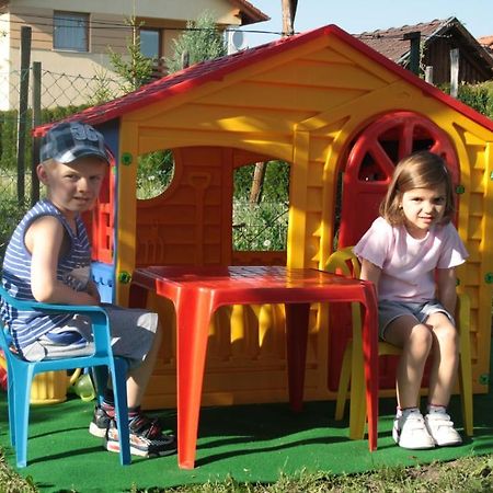 Cedrus Apartmanhaz - Cedrus Koez 7 Zalakaros ザラカロシュ エクステリア 写真