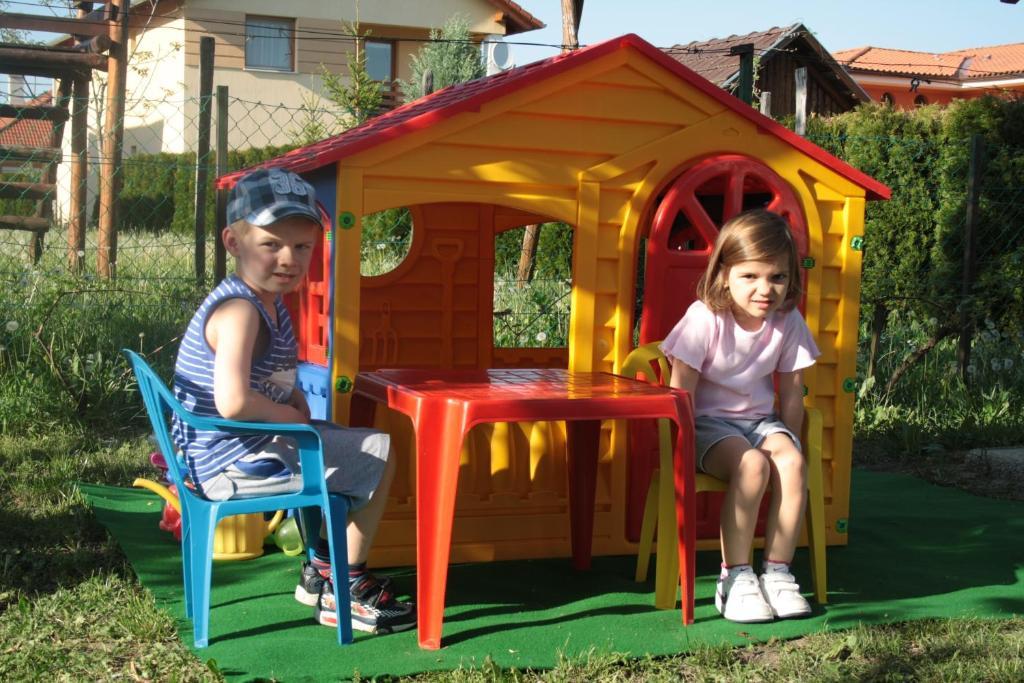Cedrus Apartmanhaz - Cedrus Koez 7 Zalakaros ザラカロシュ エクステリア 写真