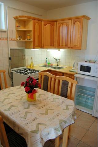 Cedrus Apartmanhaz - Cedrus Koez 7 Zalakaros ザラカロシュ 部屋 写真