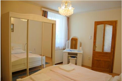 Cedrus Apartmanhaz - Cedrus Koez 7 Zalakaros ザラカロシュ 部屋 写真